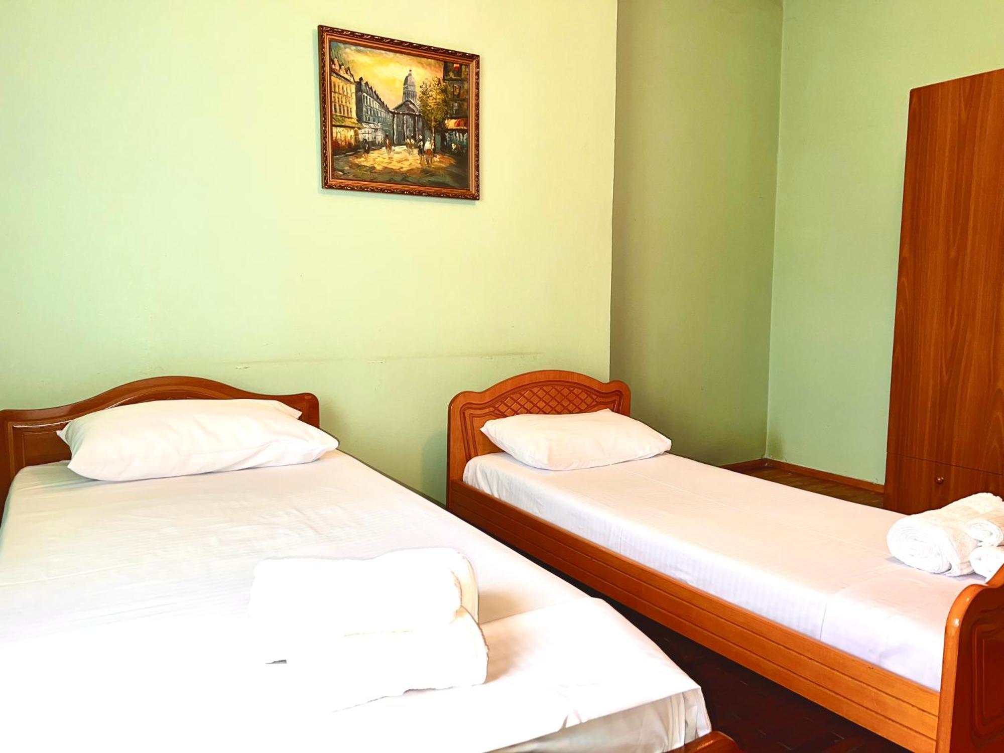 Berat Private Room In Haxhialiu Villa Экстерьер фото