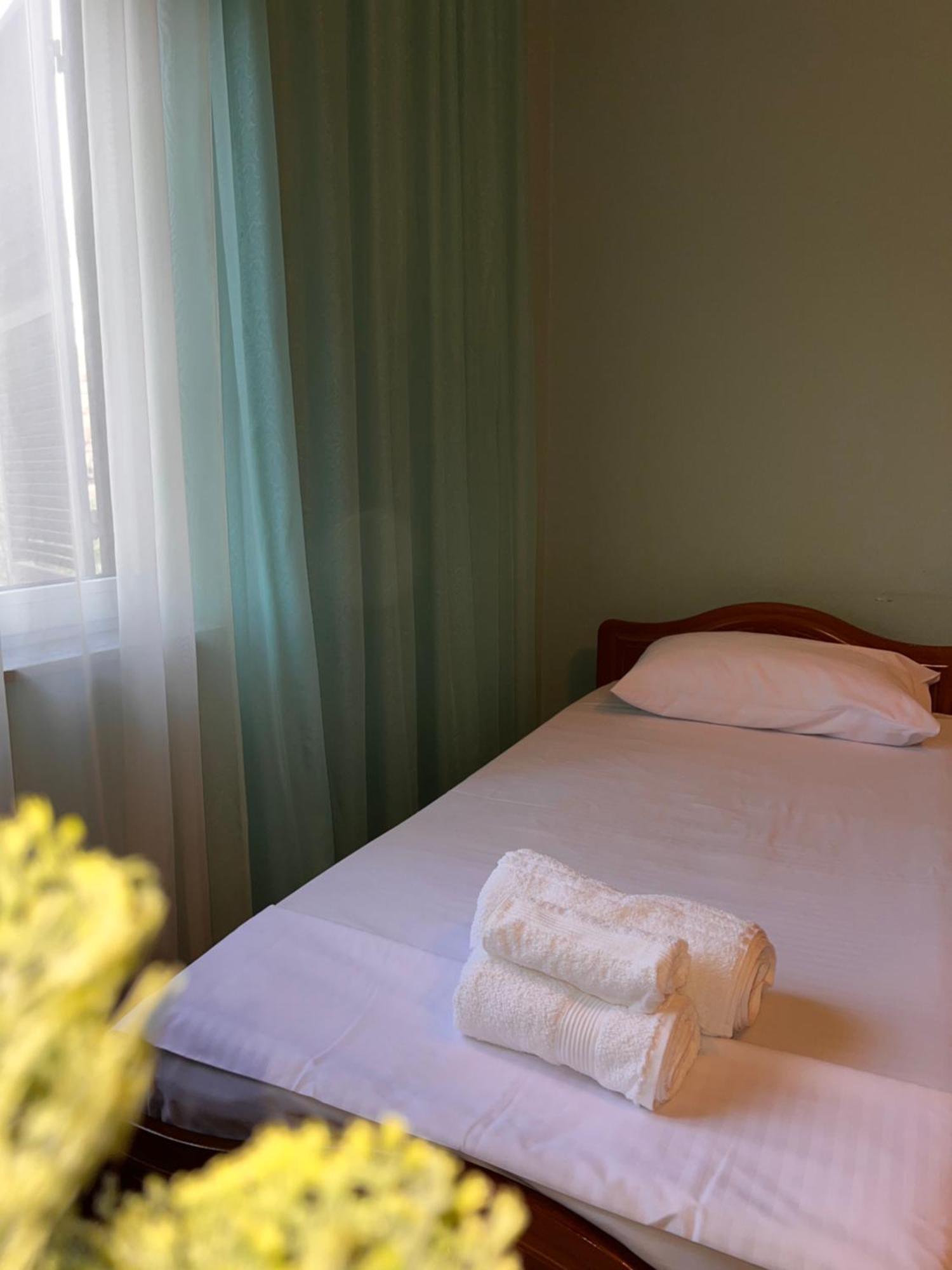 Berat Private Room In Haxhialiu Villa Экстерьер фото