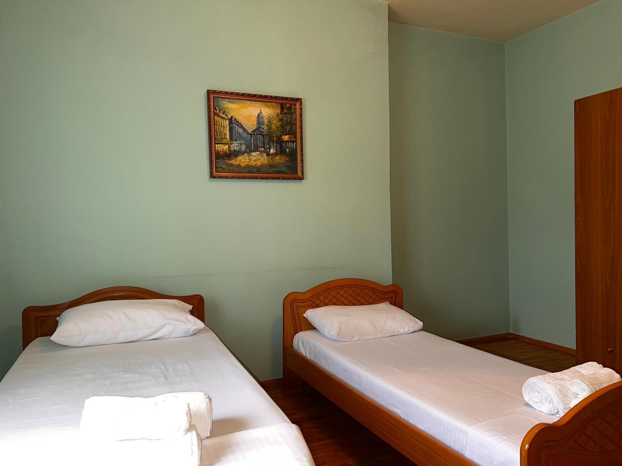 Berat Private Room In Haxhialiu Villa Экстерьер фото