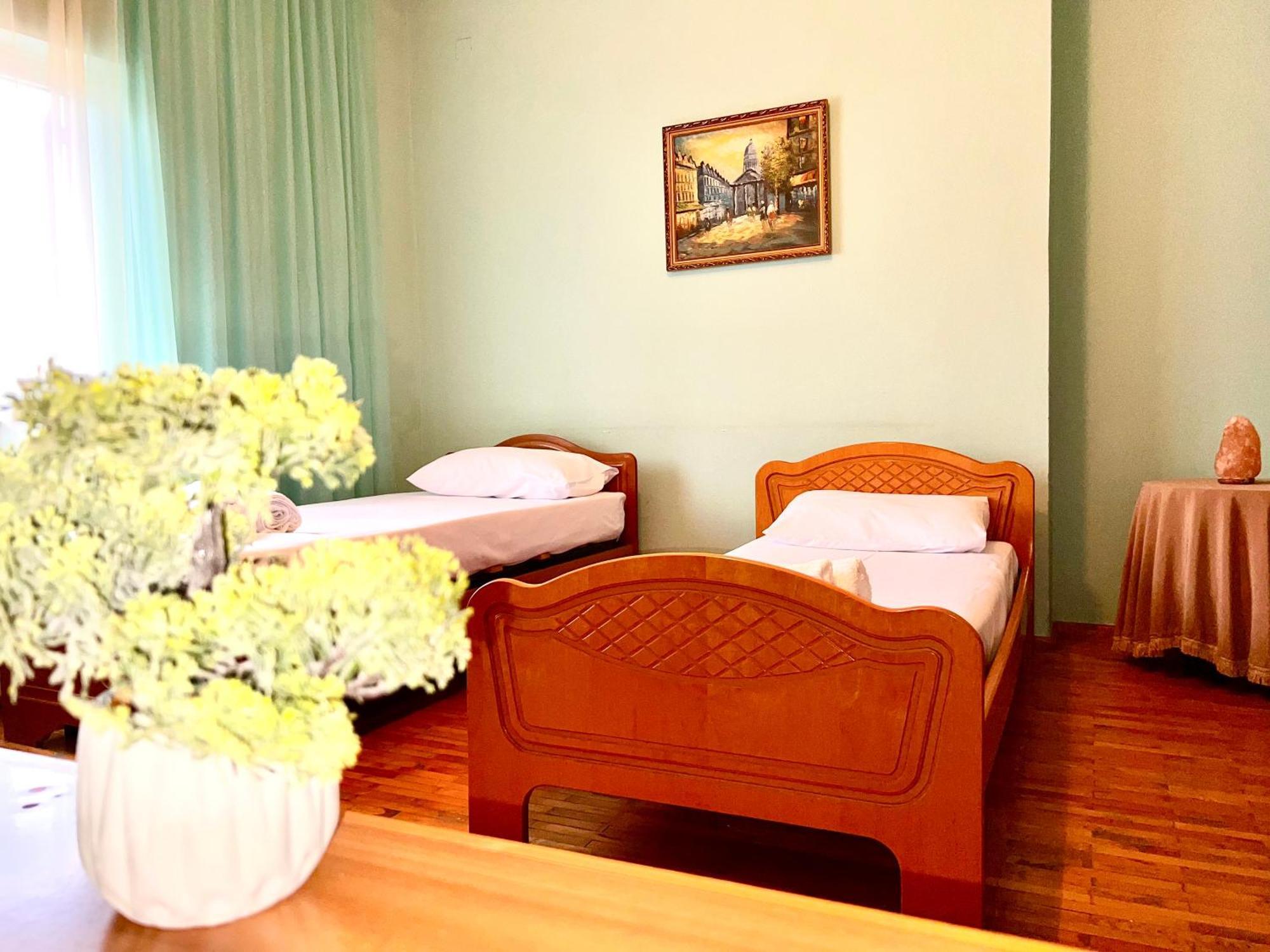 Berat Private Room In Haxhialiu Villa Экстерьер фото